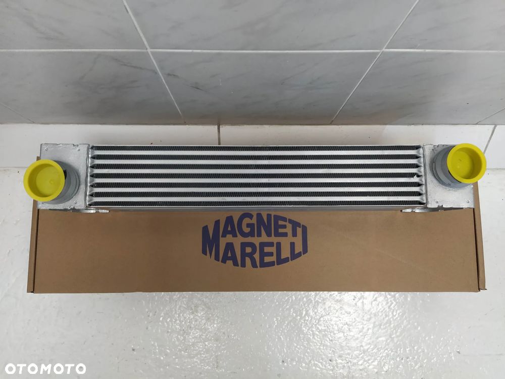 BMW SERIA 5 E60 E61 CHŁODNICA POWIETRZA INTERCOOLER NOWY - 2