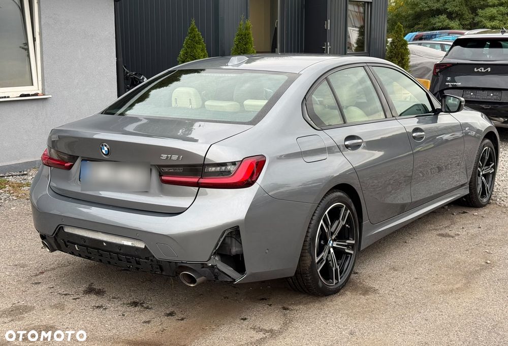 BMW Seria 3 318i M Sport - 13