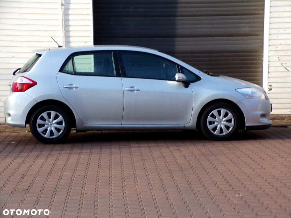 Toyota Auris - 17