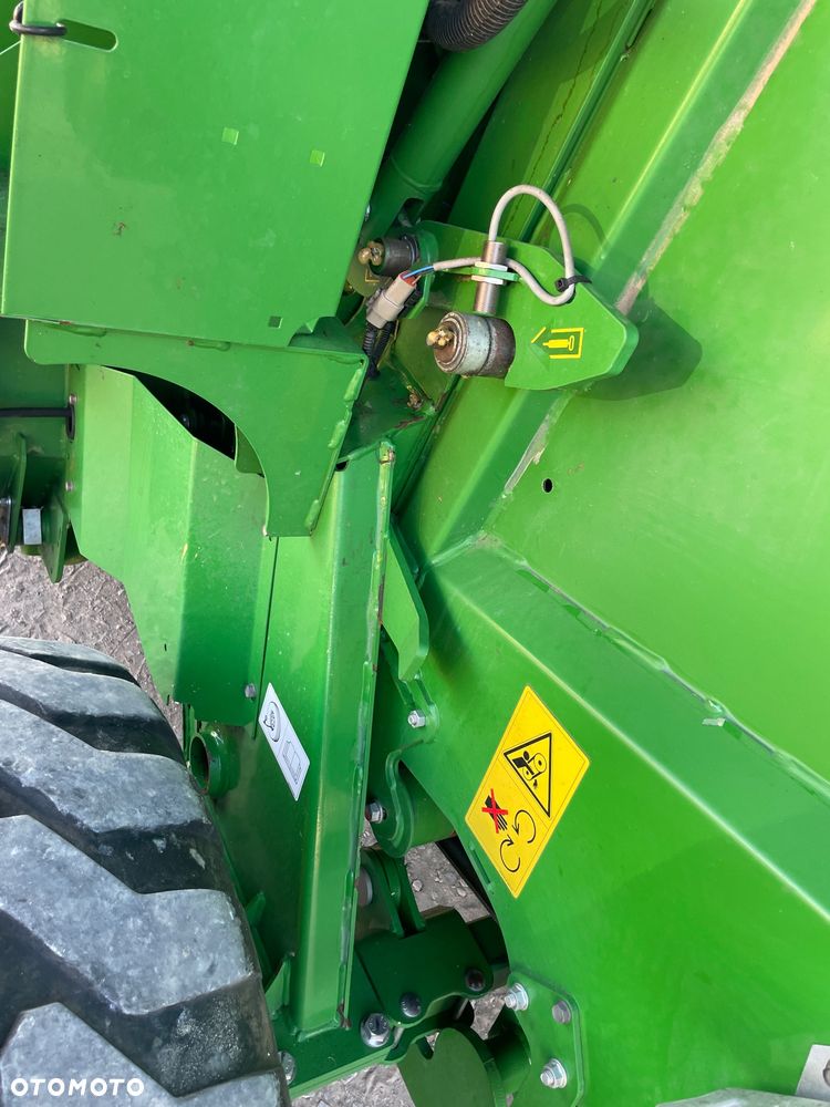 John Deere V461M - 21
