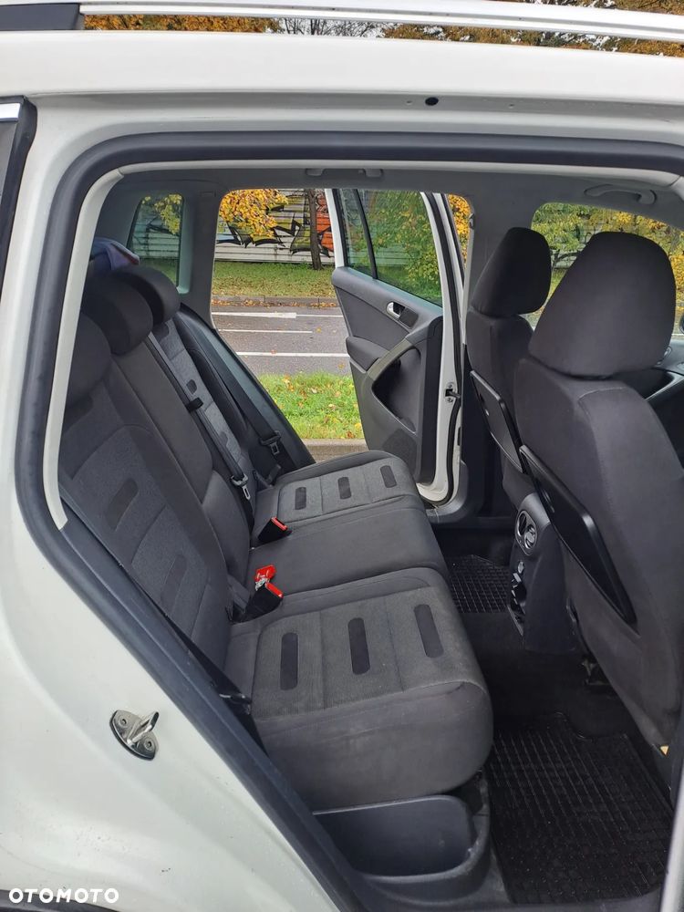 Volkswagen Tiguan - 10
