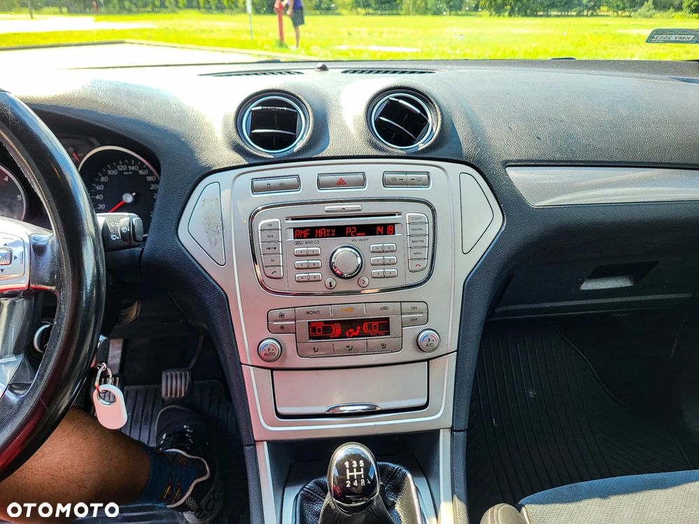 Ford Mondeo 1.8 TDCi Titanium - 22