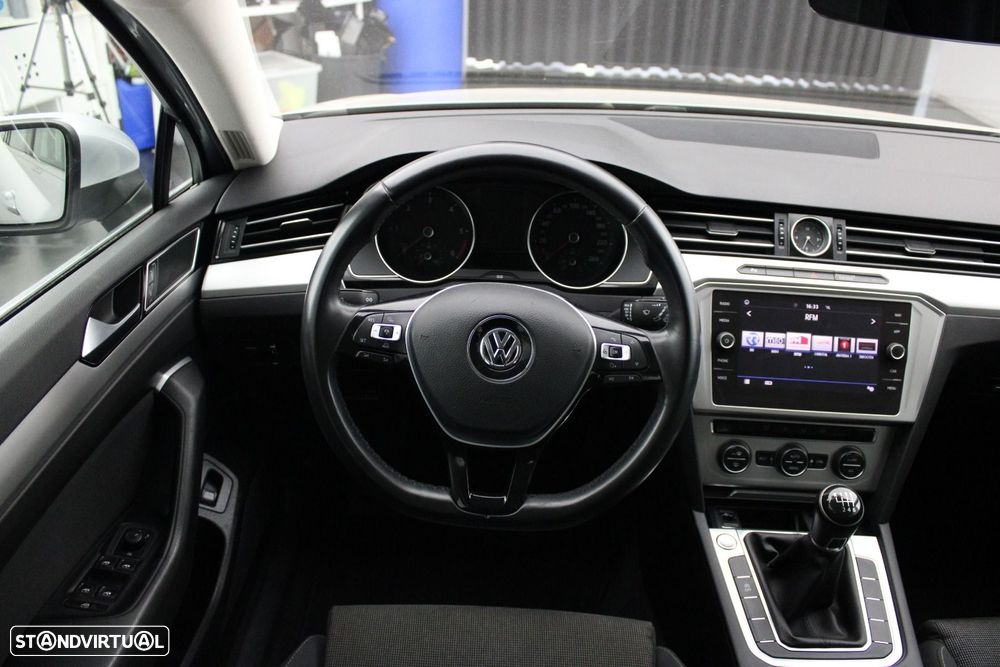 VW Passat Variant 1.6 TDI Confortline - 10