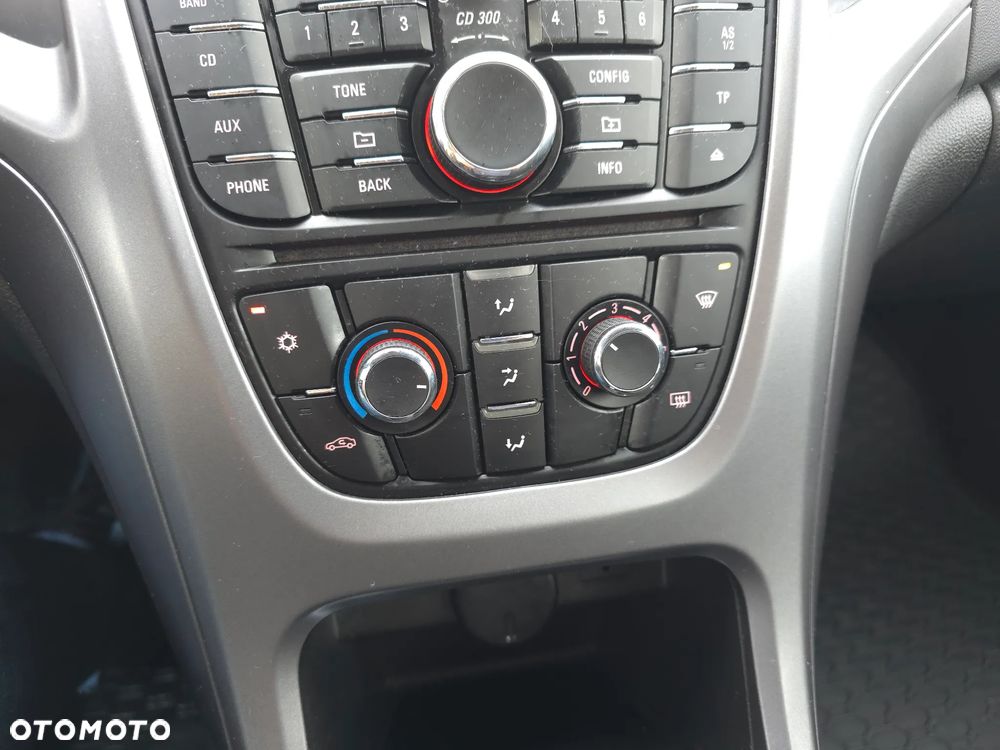 Opel Astra 1.6 Active EU6 - 28