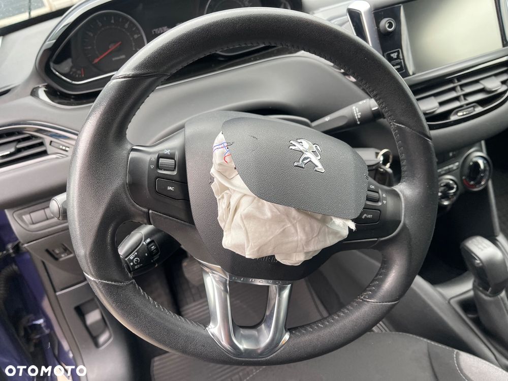 Peugeot 208 82 PureTech Style - 15