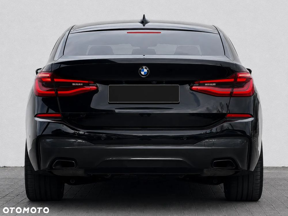 BMW 6GT - 5