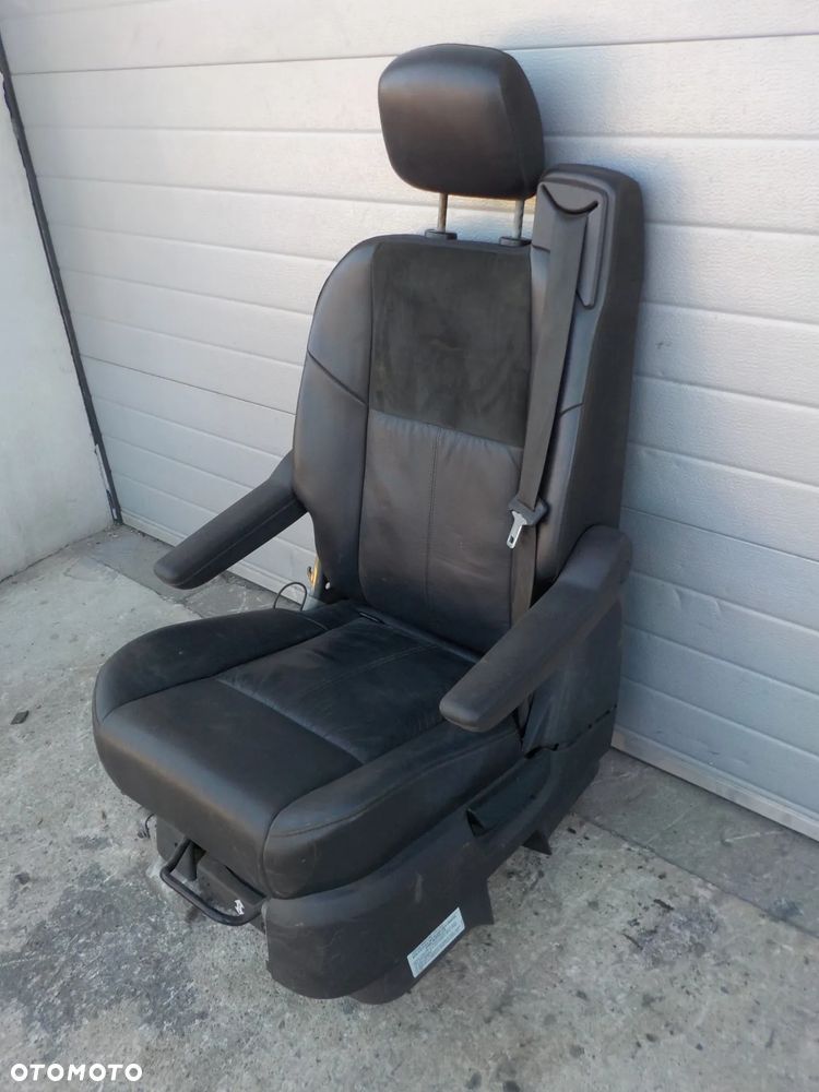 CHRYSLER GRAND VOYAGER V FOTEL LEWY KAPITAŃSKI - 3