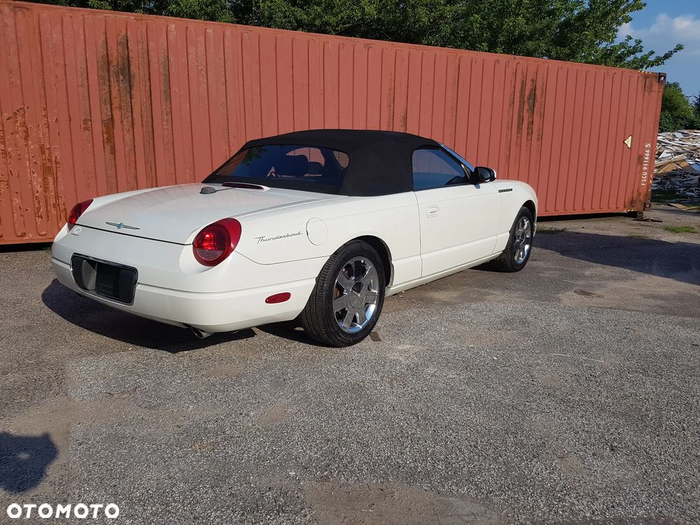 Ford Thunderbird - 5