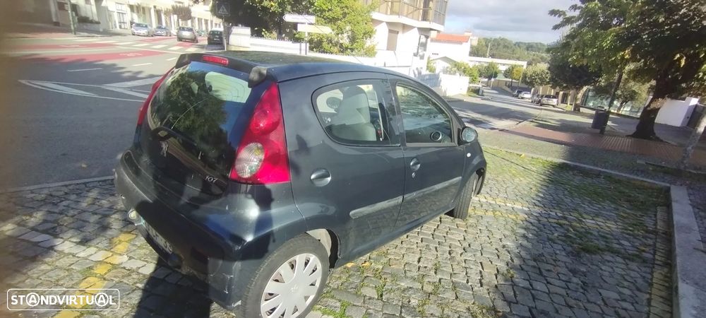 Peugeot 107 1.0 Urban - 11
