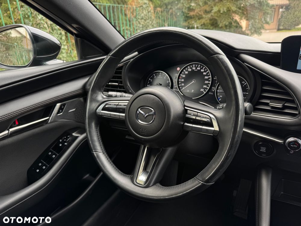 Mazda 3 2.0 mHEV Hikari - 29