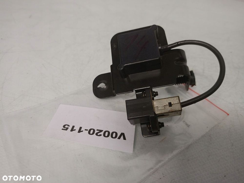 przekaźnik haka holowniczego volvo v70 ii - 1