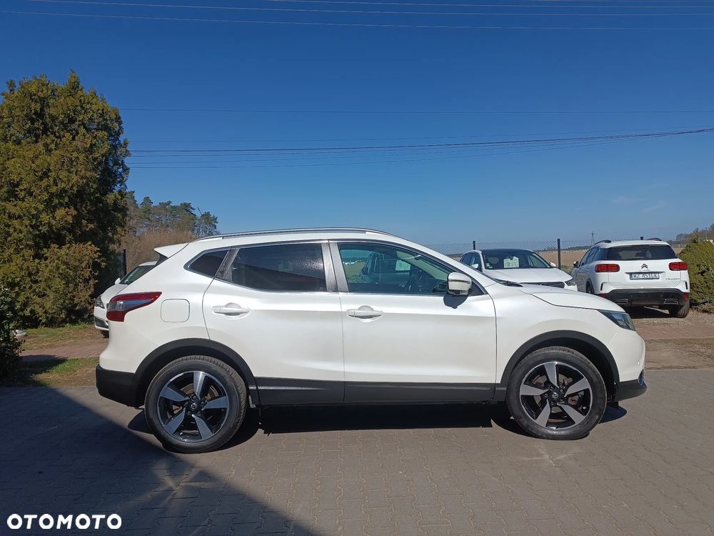 Nissan Qashqai 1.5 dCi N-Connecta - 14
