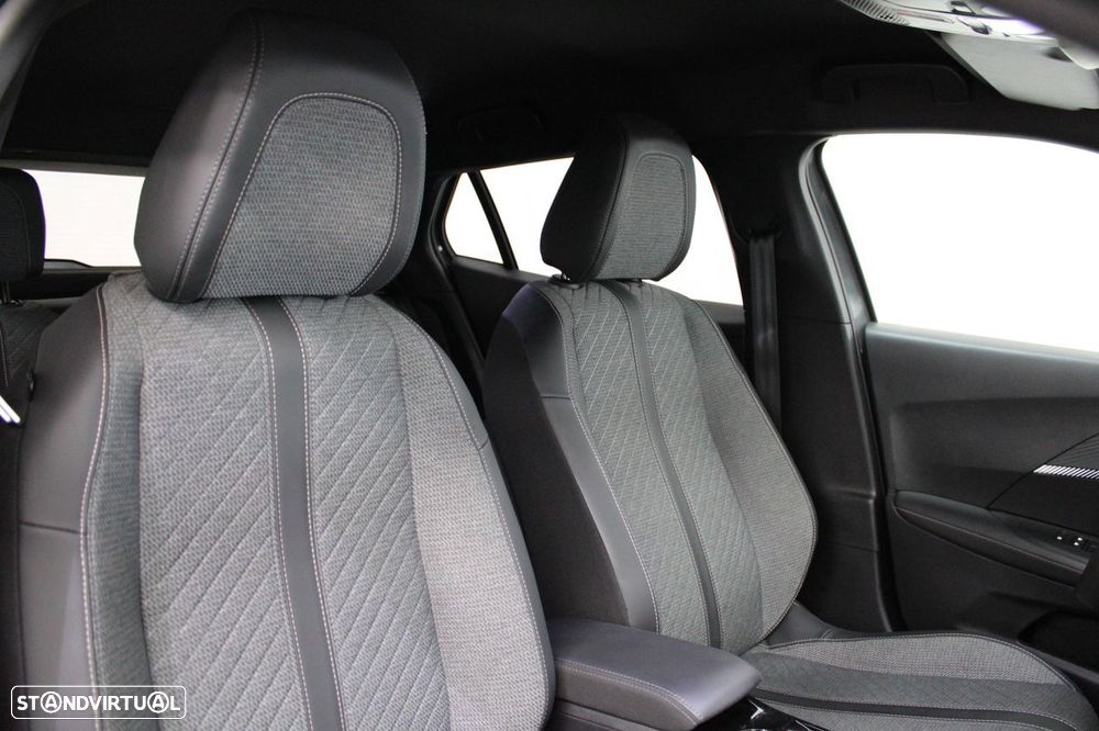 Peugeot 2008 - 18