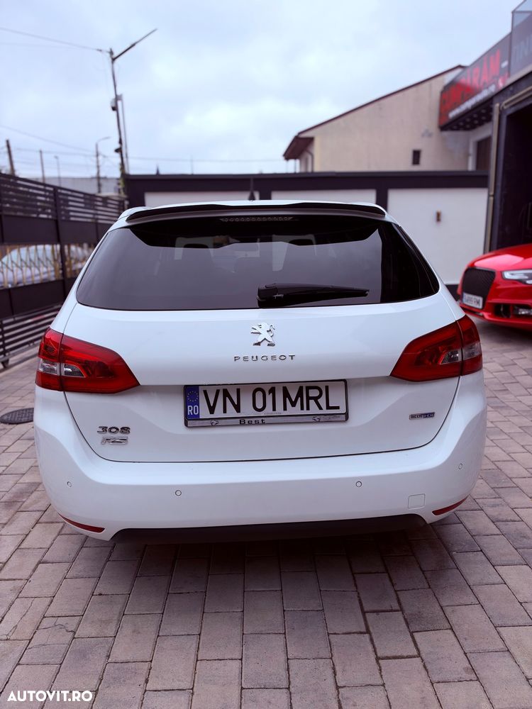 Peugeot 308 - 4