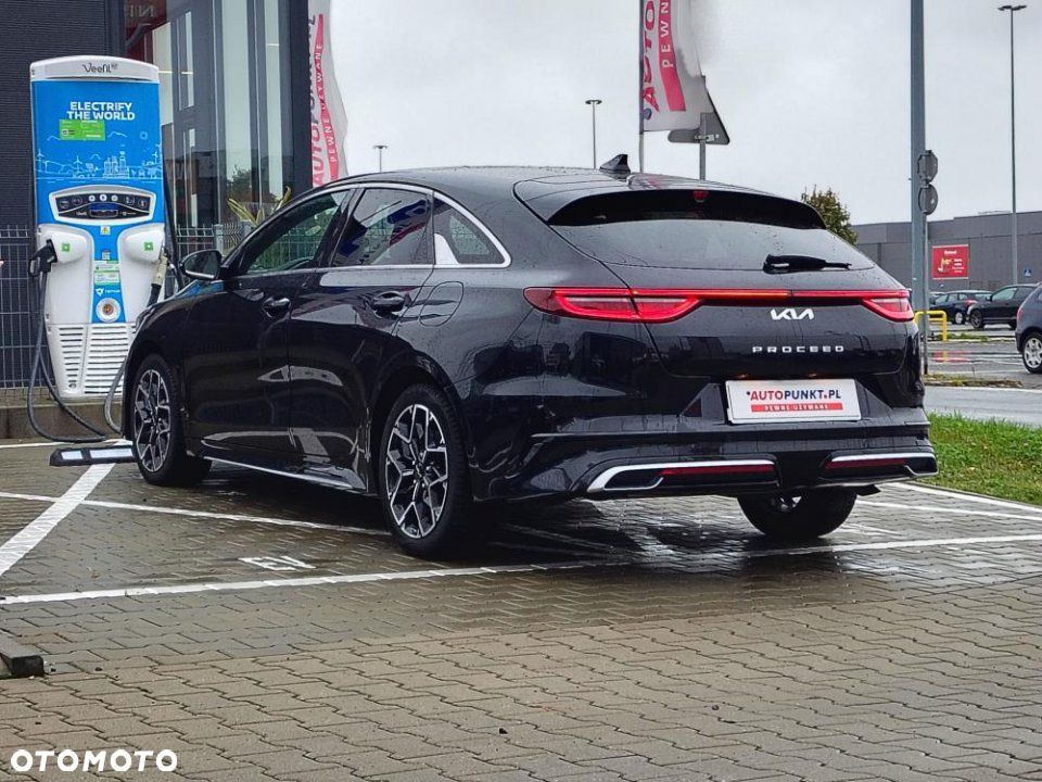 Kia ProCeed - 7