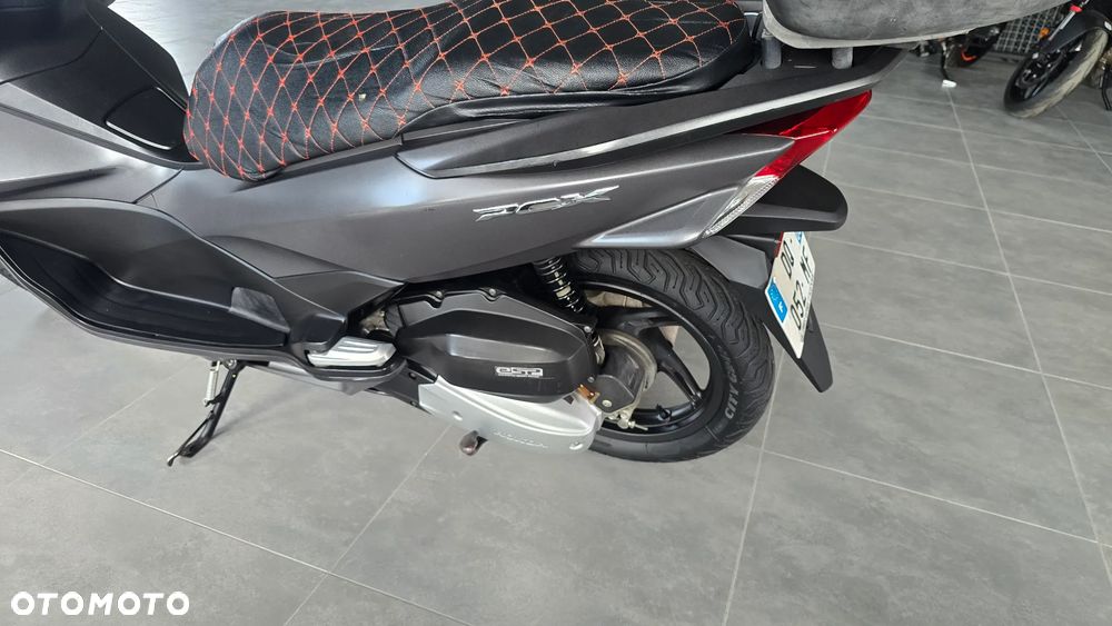 Honda PCX - 34
