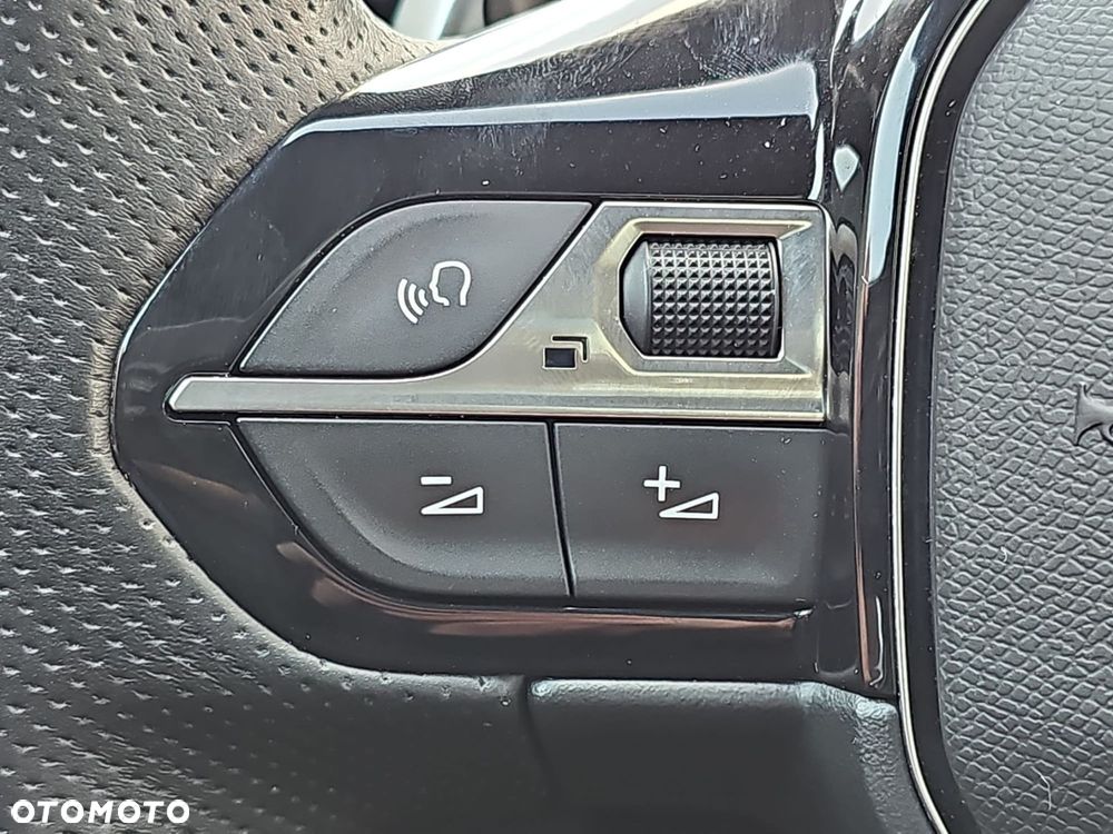 Peugeot 5008 1.6 PureTech GT Line S&S EAT8 - 20