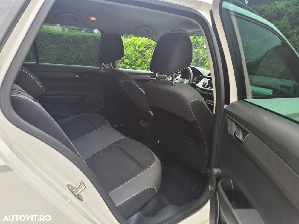 Skoda Fabia 1.0 TSI 95 CP Ambition - 10