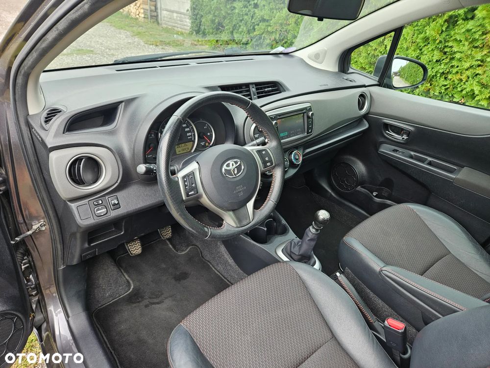 Toyota Yaris 1.33 VVT-i Executive - 9