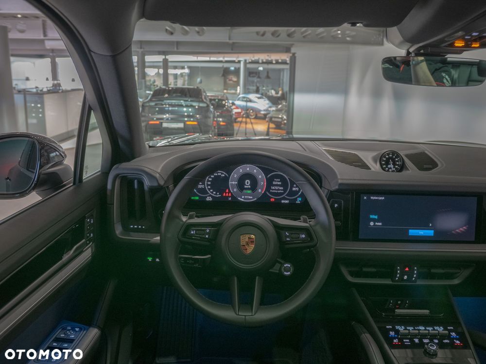 Porsche Cayenne - 21