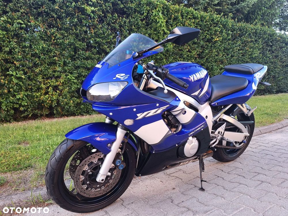 Yamaha R6 - 1