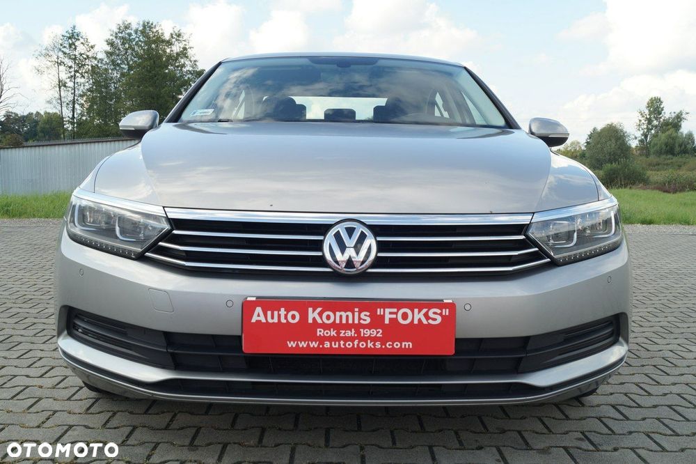 Volkswagen Passat - 4