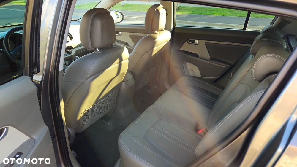 Kia Sportage 1.7 CRDI XL 2WD - 19