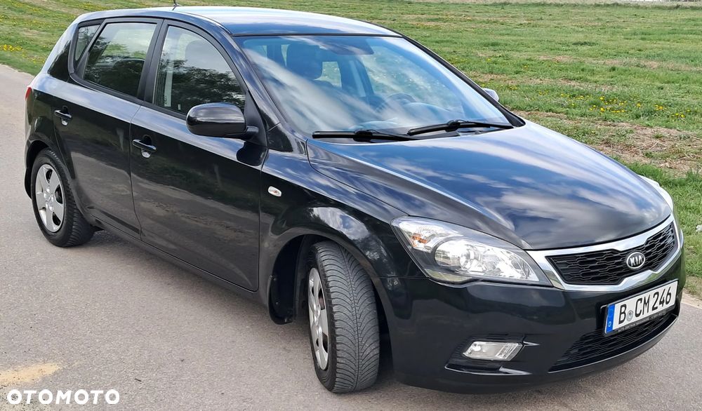 Kia Ceed 1.4 CVVT Attract - 4
