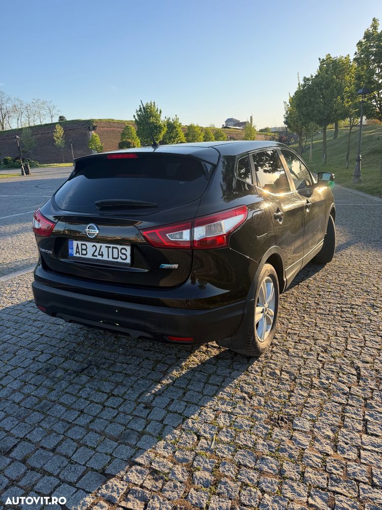 Nissan Qashqai 1.5 DCI Start/Stop Tekna - 2