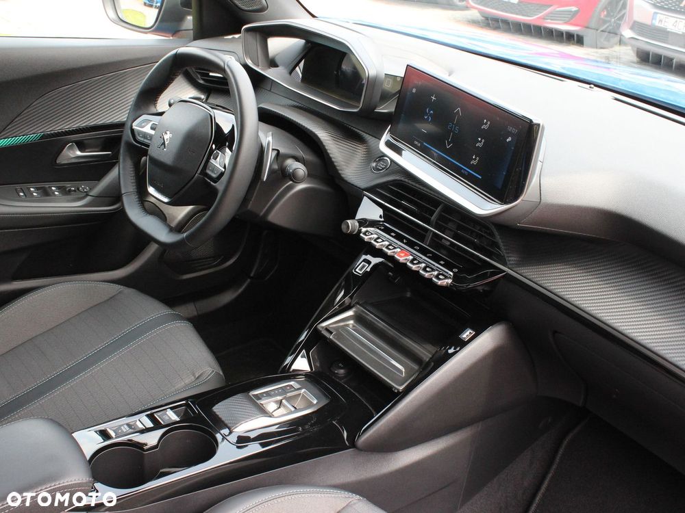 Peugeot 2008 1.2 PureTech Allure Pack S&S EAT8 - 17