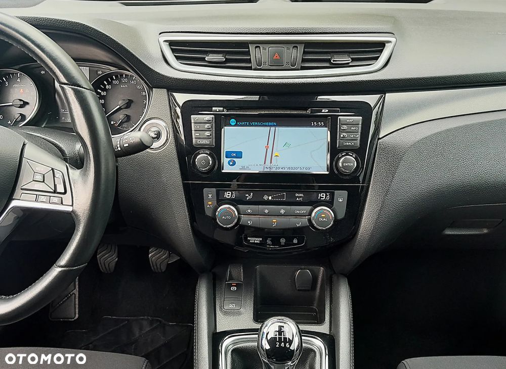 Nissan Qashqai 1.3 DIG-T N-Connecta - 16