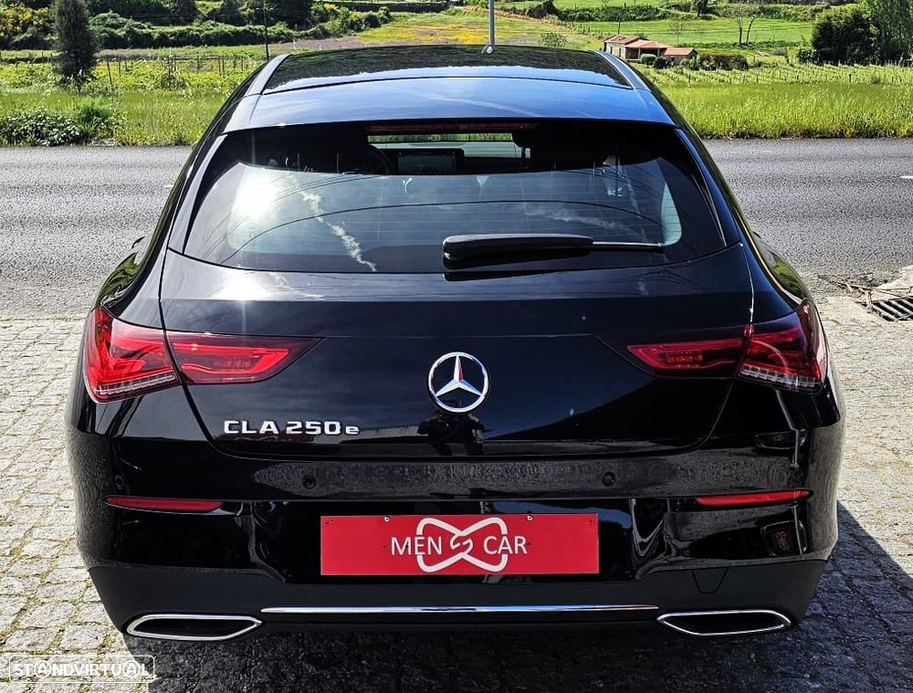 Mercedes-Benz CLA 250 e 8G-DCT Edition Progressive Line - 4