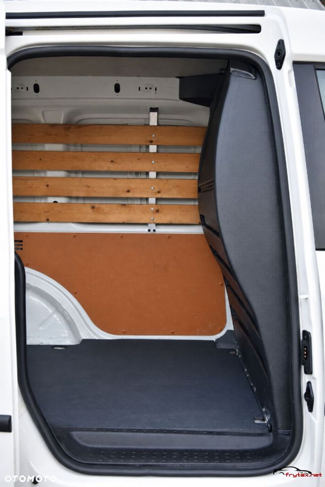Volkswagen Caddy - 22