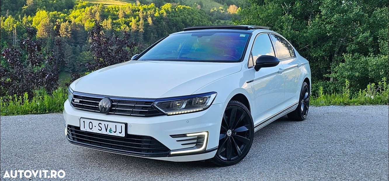 Volkswagen Passat Variant 1.4 TSI Plug-In-Hybrid DSG GTE - 1
