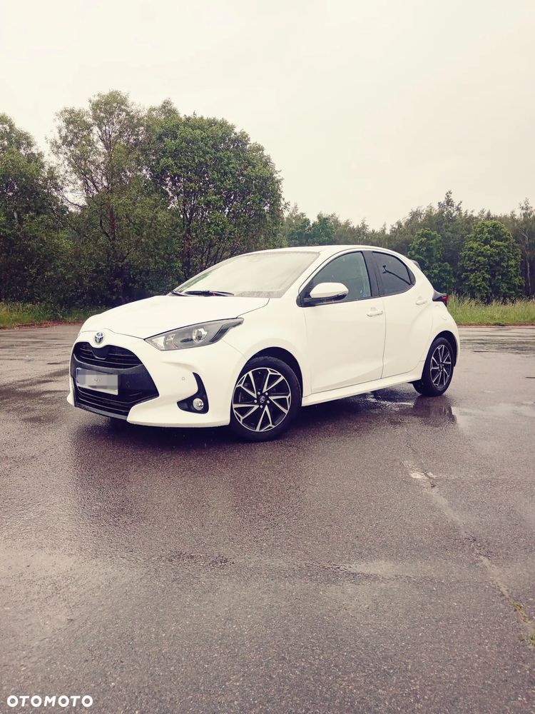 Toyota Yaris Hybrid 1.5 Executive - 1