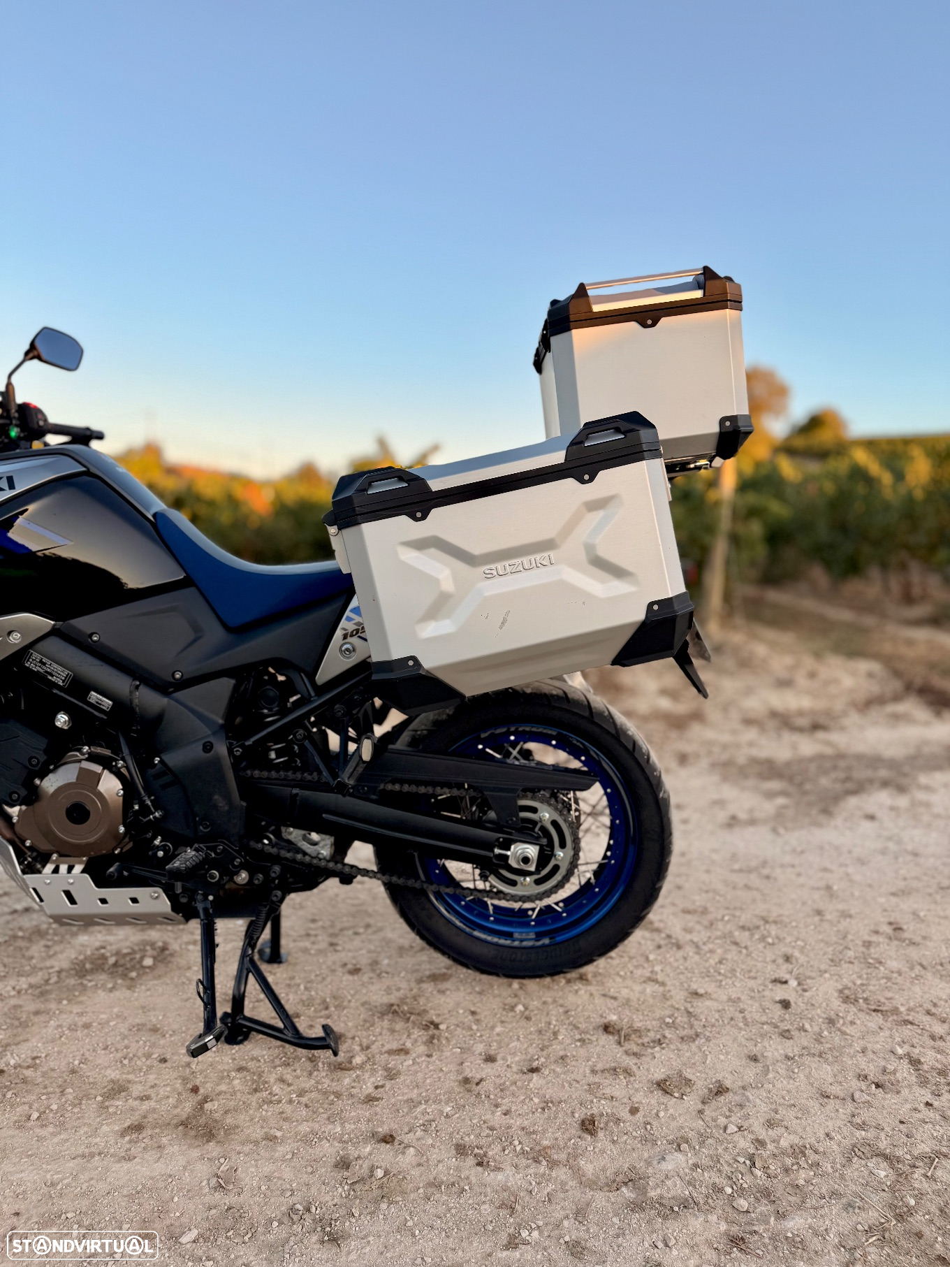 Suzuki DL V-STROM 1050 - 16