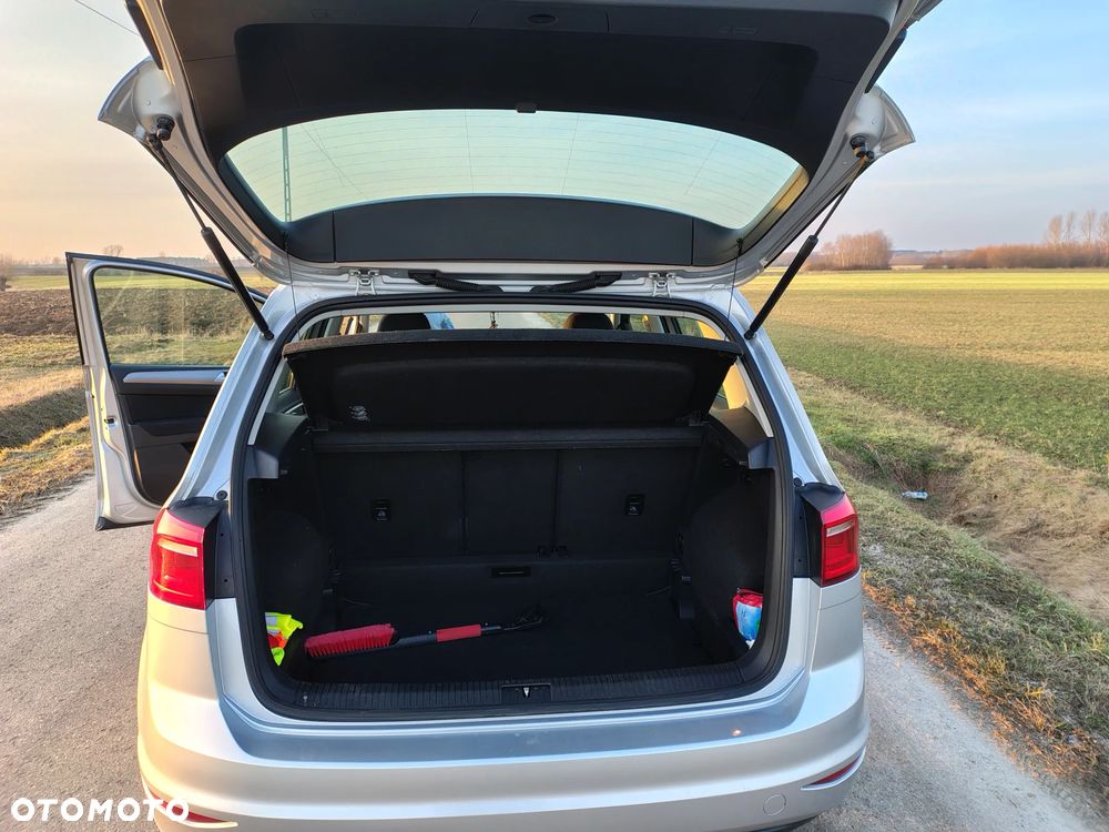 Volkswagen Golf 1.6 TDI BlueMotion Comfortline - 9