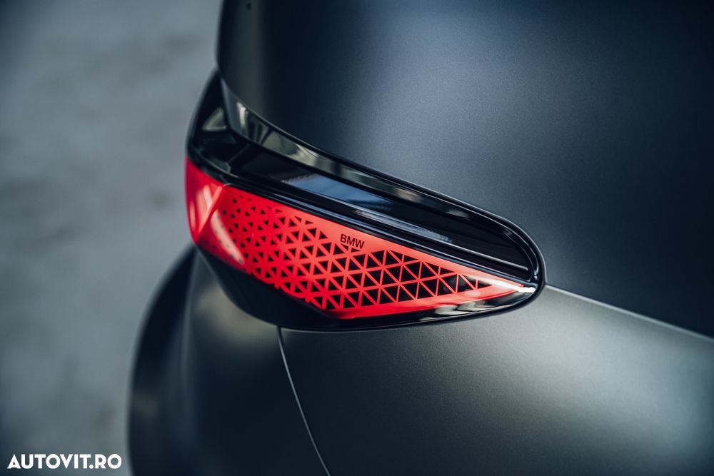 BMW M7 M760e xDrive AT PHEV - 11