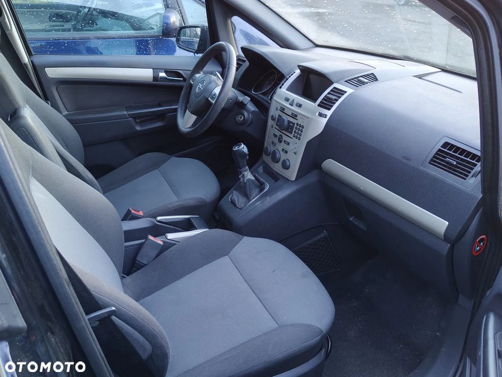 Opel Zafira - 5