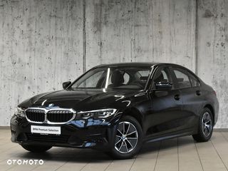 BMW Seria 3 320i Advantage