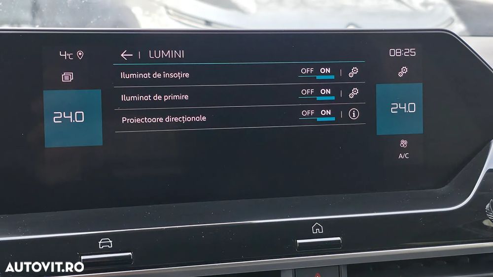 Citroën C4 PureTech 130 Stop&Start EAT8 SHINE - 32