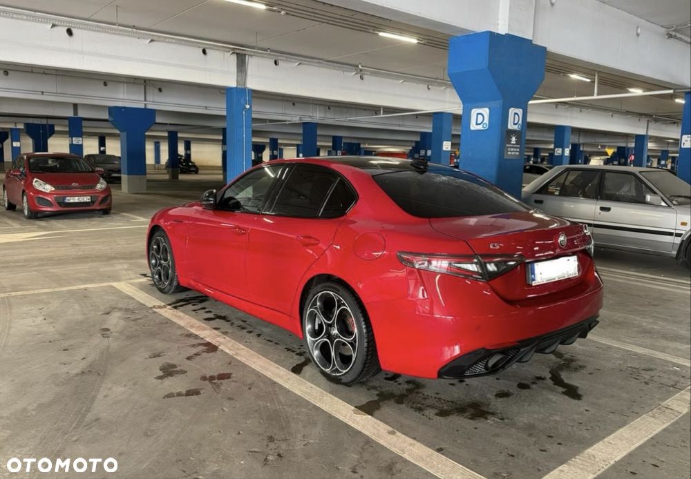 Alfa Romeo Giulia - 5