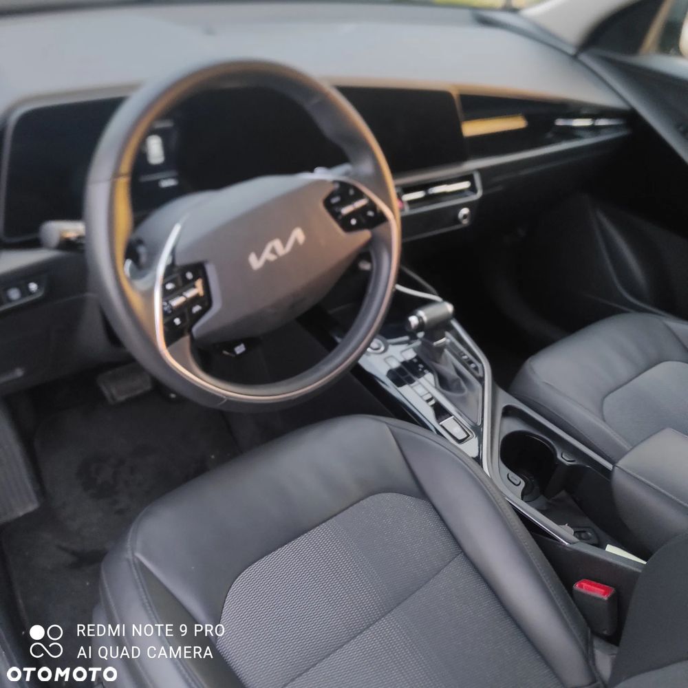 Kia Niro 1.6 GDI Hybrid L - 2
