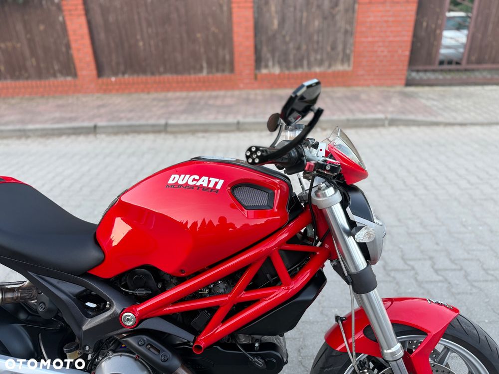 Ducati Monster - 7