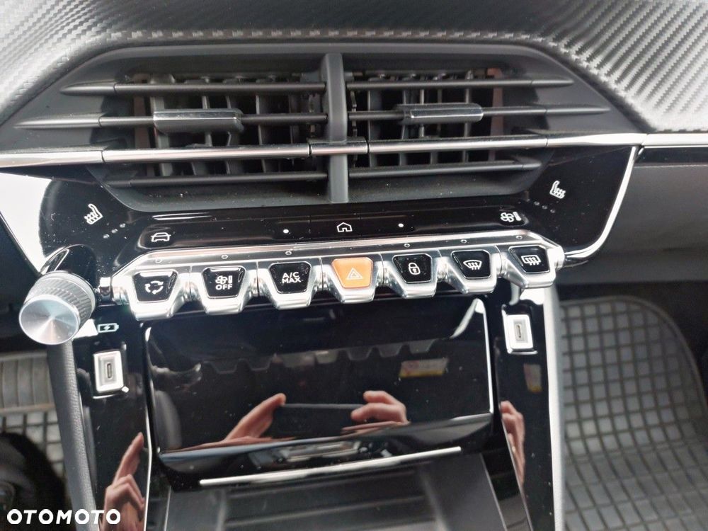 Peugeot 2008 - 16