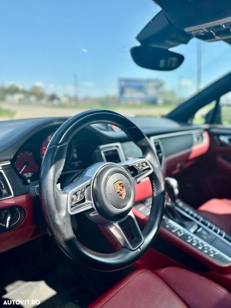 Porsche Macan - 17