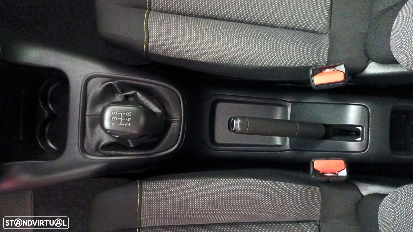 Citroën C3 1.2 PureTech Graphic - 42