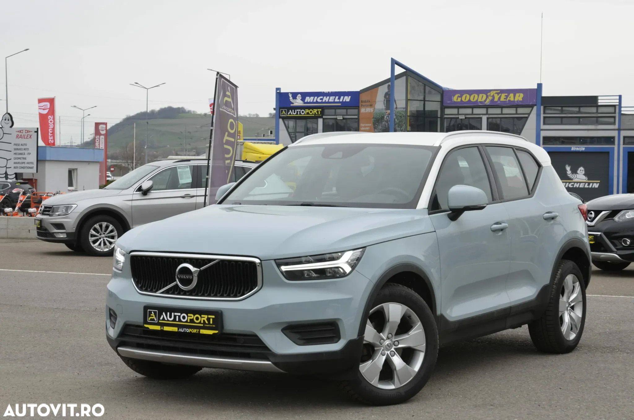 Volvo XC 40 D3 Momentum - 2