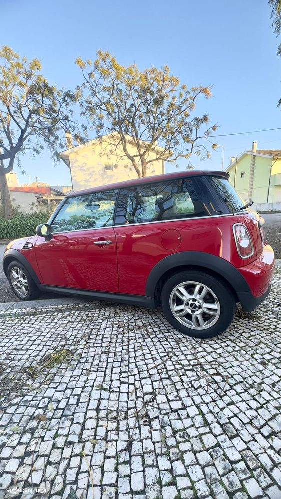 MINI 3 Portas One D - 6