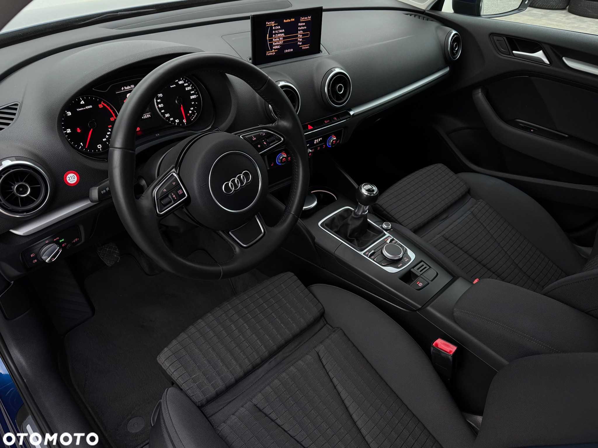 Audi A3 1.6 TDI Limousine Ambition - 14